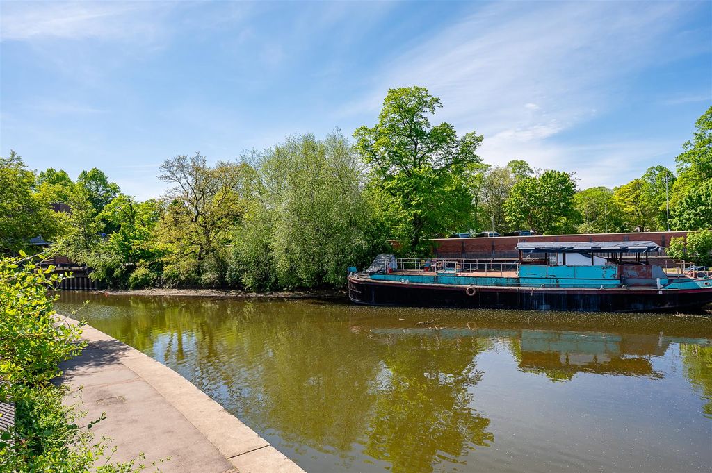 Property photo 2 of 12 River Walks