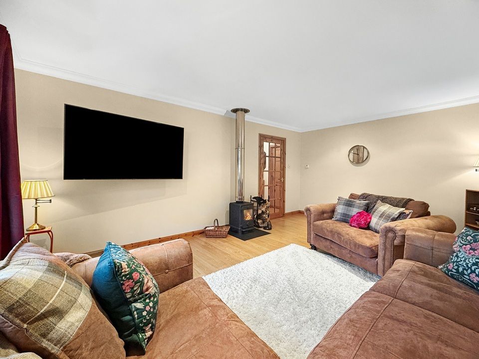 Property photo 2 of 52