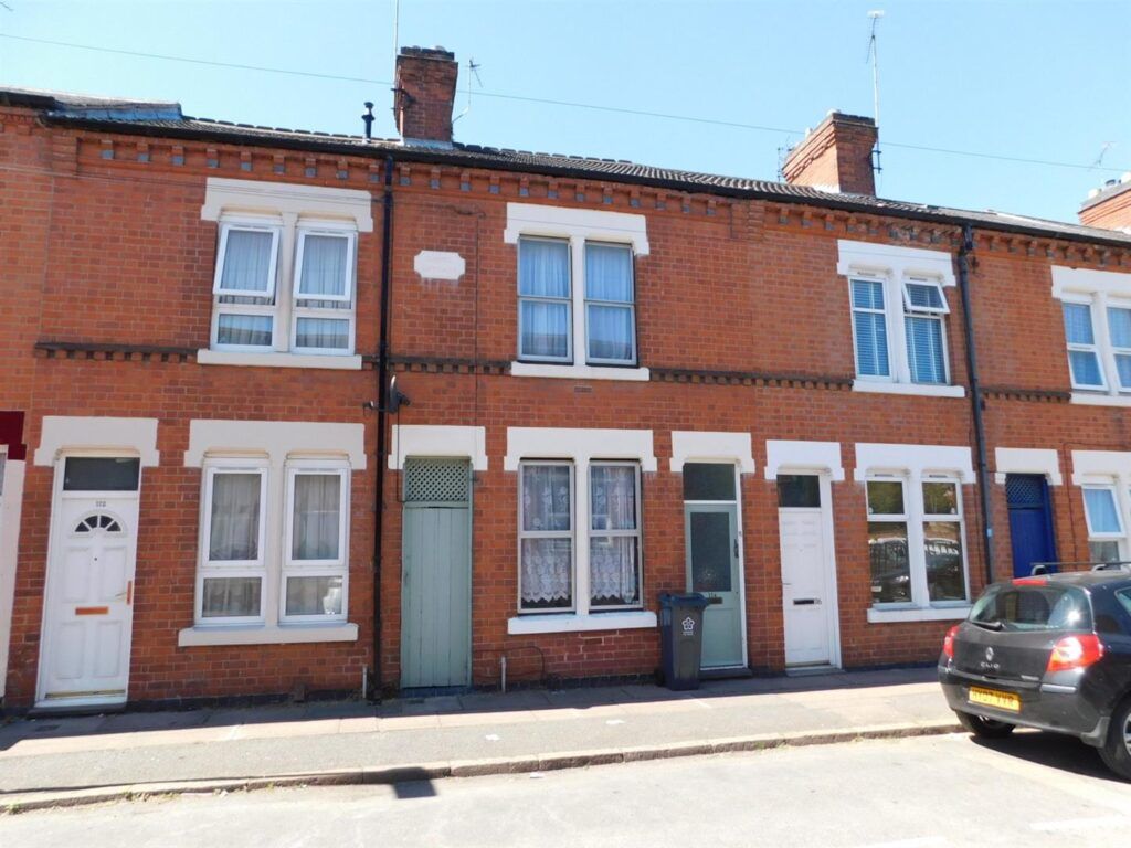 Property photo 1 of 8