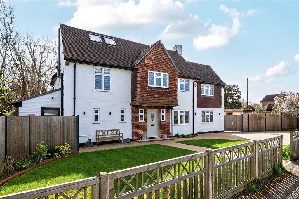 Property photo 1 of 20 Picture No. 24