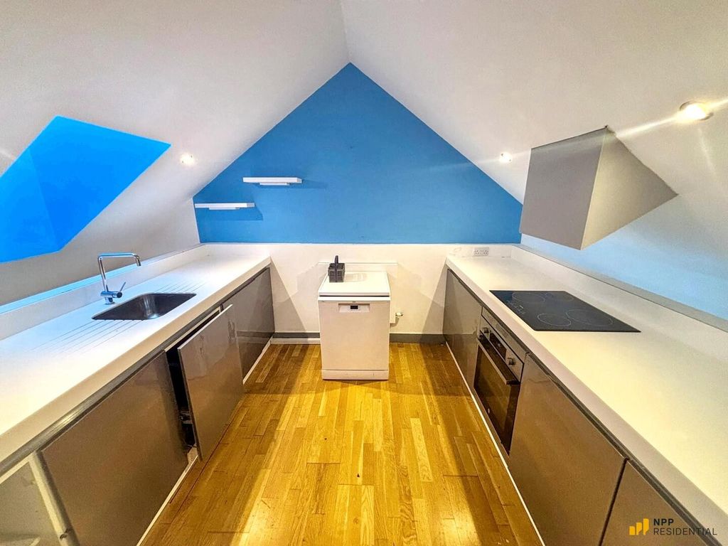 Property photo 3 of 15 Kitchen