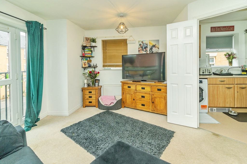 Property photo 2 of 9 Photo