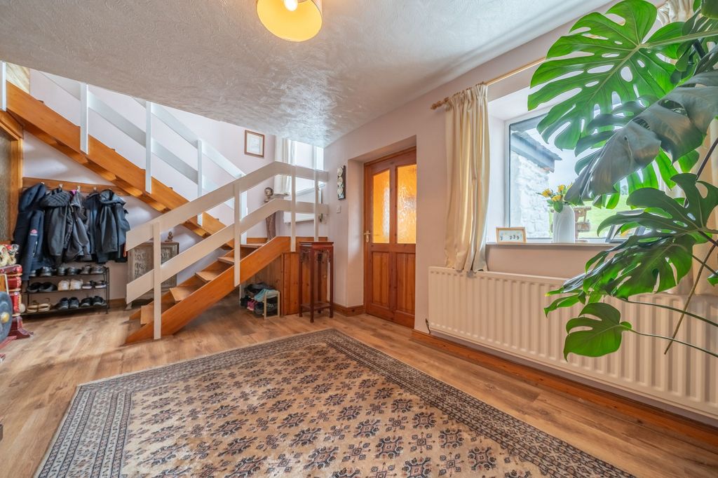 Property photo 3 of 48 17