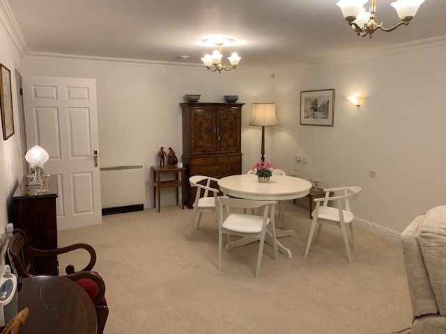 Property photo 2 of 8