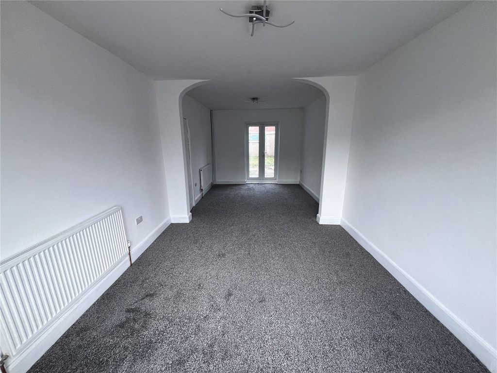 Property photo 3 of 13 Picture No. 19