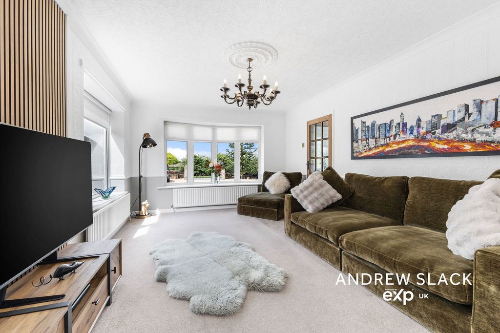 Property photo 2 of 46