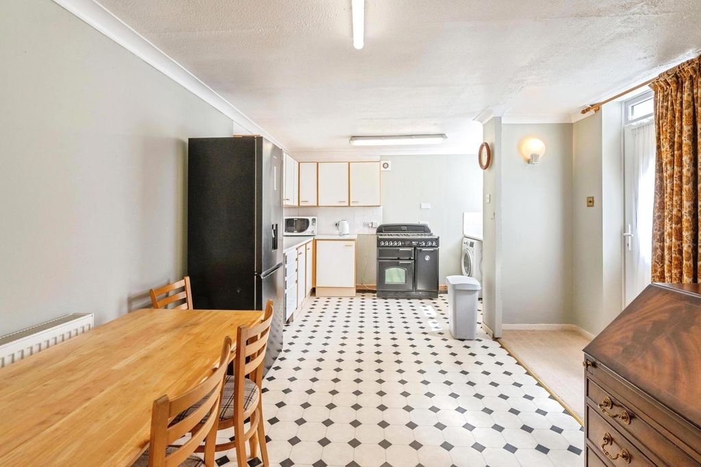Property photo 3 of 30 Pbox-Img.Jpg