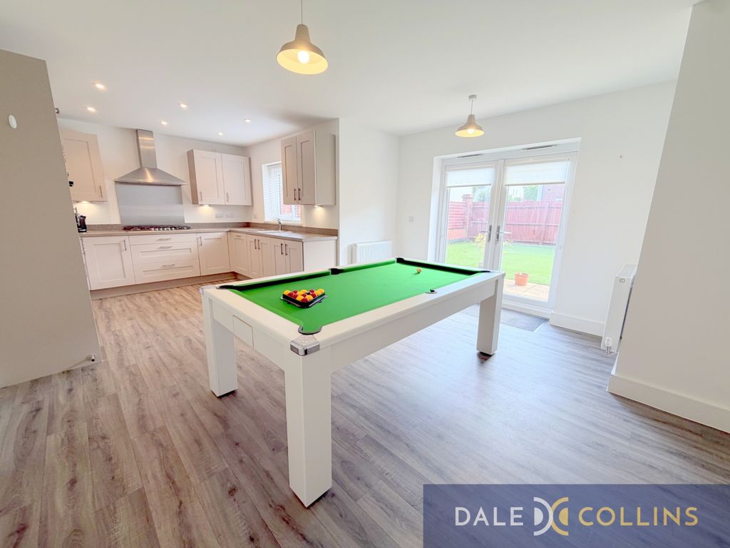 Property photo 2 of 32 Family Kitchen-Dining