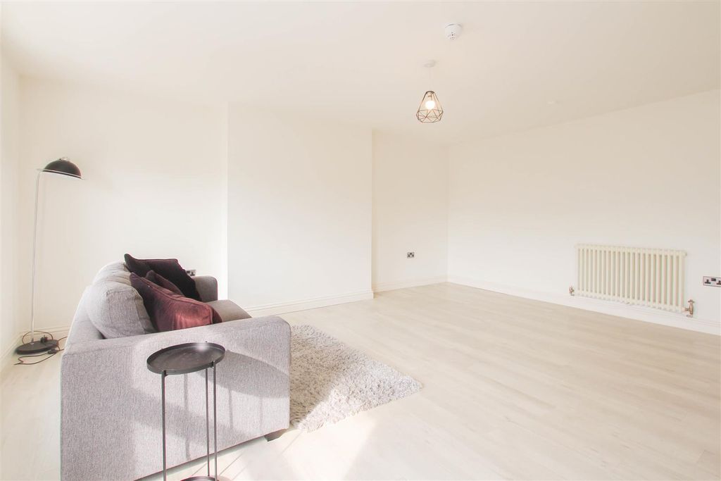 Property photo 2 of 15 Img_9640.Jpg