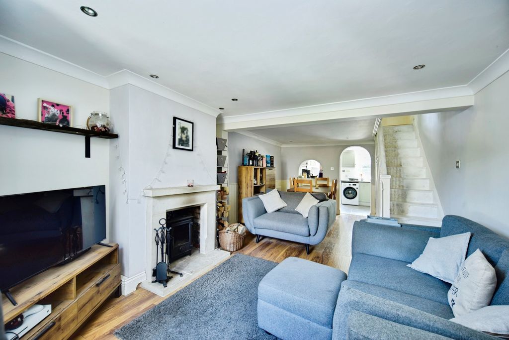 Property photo 3 of 15