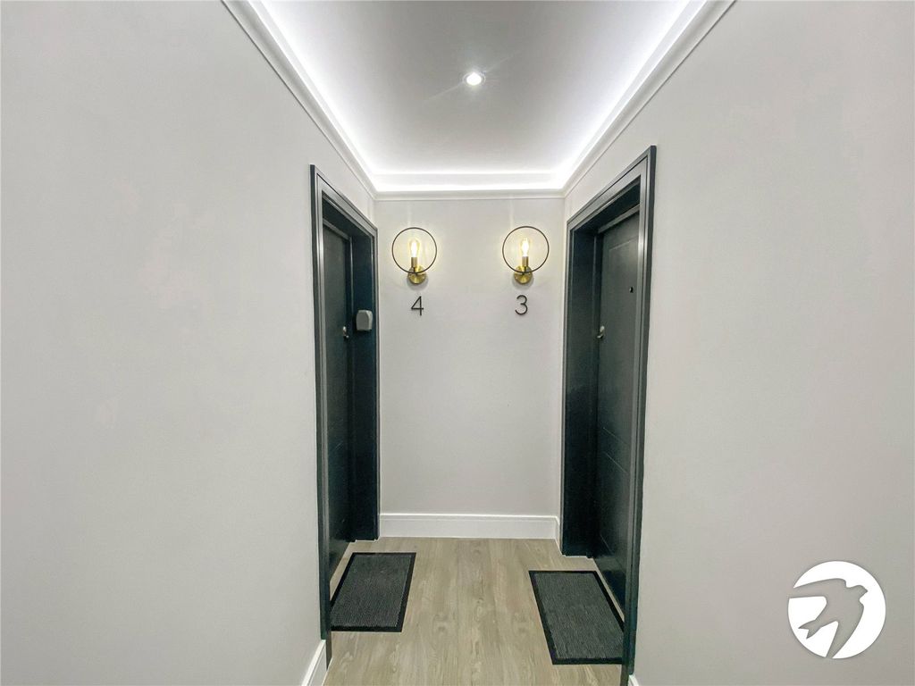 Property photo 3 of 8 Picture No. 04