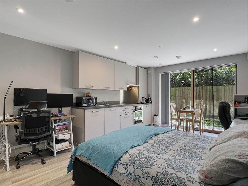 Property photo 3 of 6 275Ad3d877803c21d6757Aca09Fdf3E831c0427A.Jpg