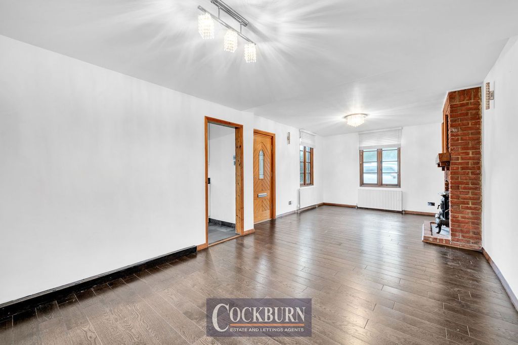 Property photo 2 of 30