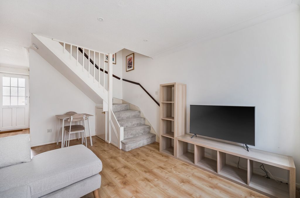 Property photo 2 of 24 1387716-11-69316E...