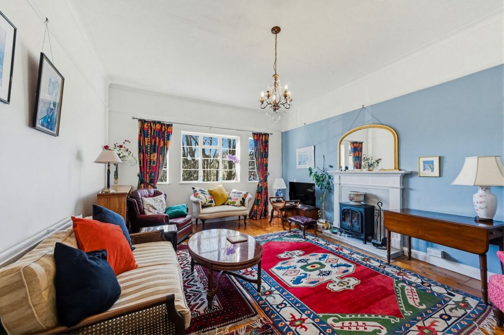 Property photo 2 of 21 Picture No. 01