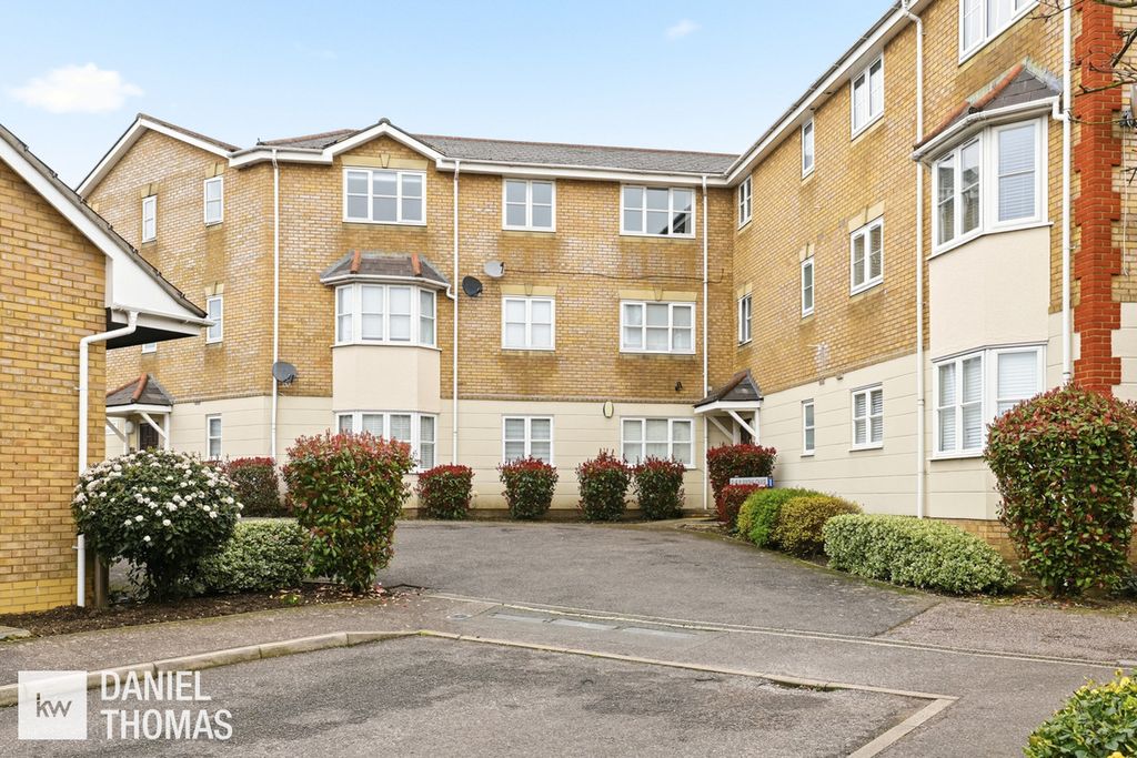 Property photo 1 of 22