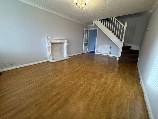 Property photo 2 of 13 Photograph 2