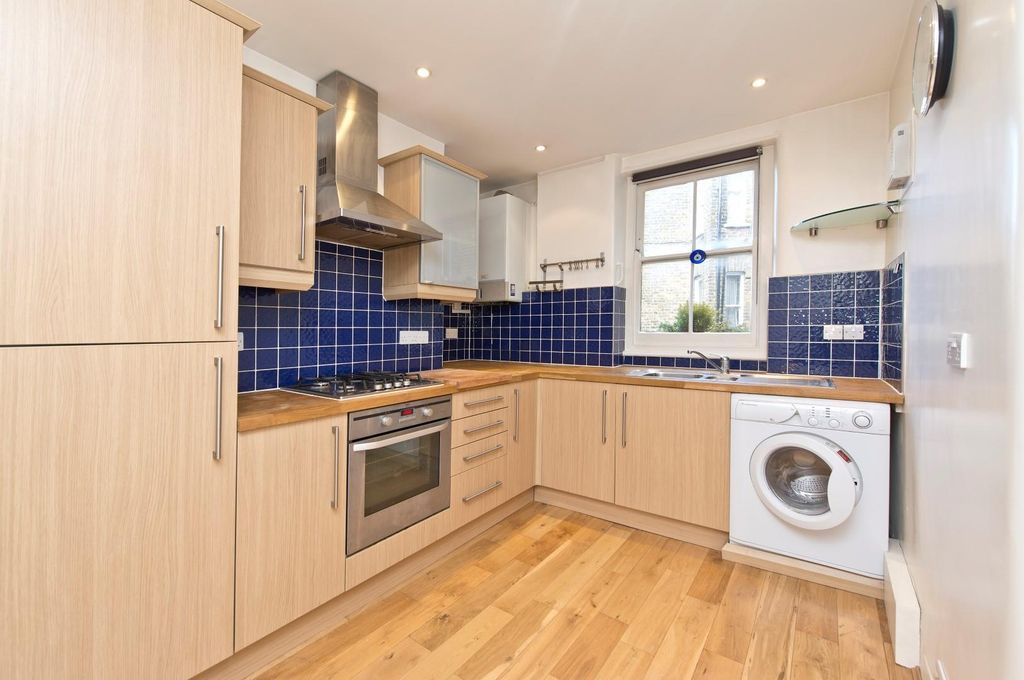 Property photo 2 of 6