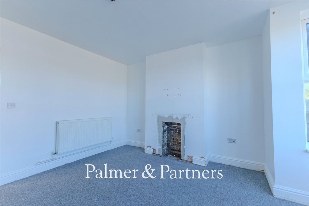 Property photo 3 of 12 Picture No. 06