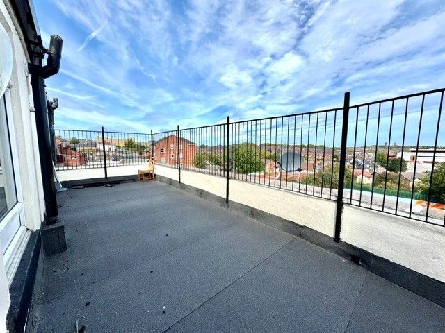 Property photo 1 of 7 Balcony