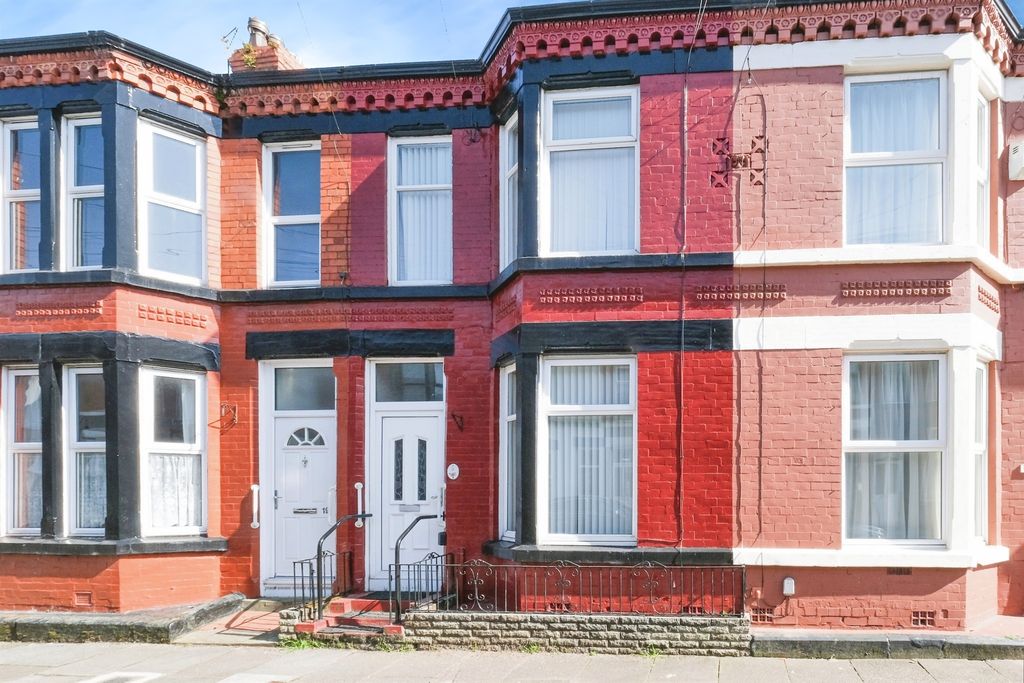 Property photo 1 of 12