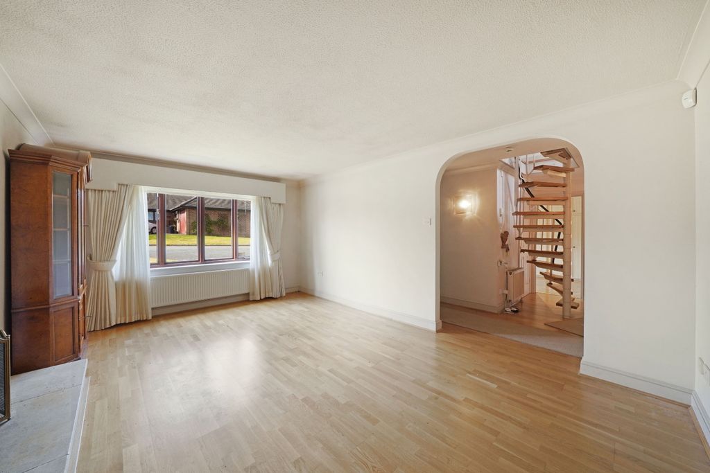 Property photo 2 of 23 4715263