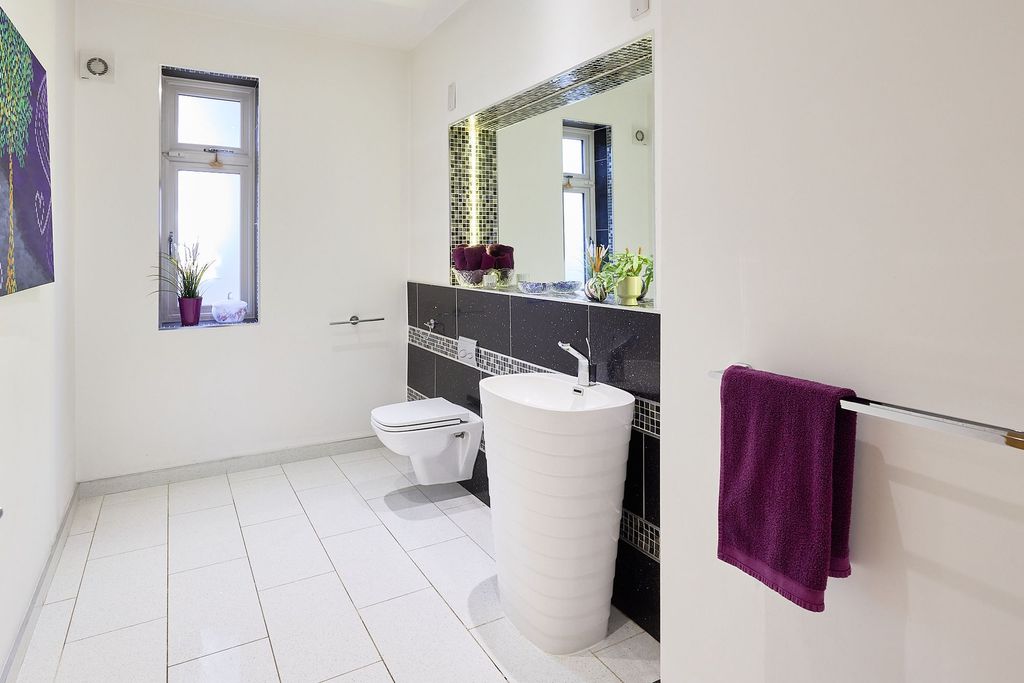 Additional image 18 of 8 bed detached house for saleCragtops, Kirk Smeaton WF8