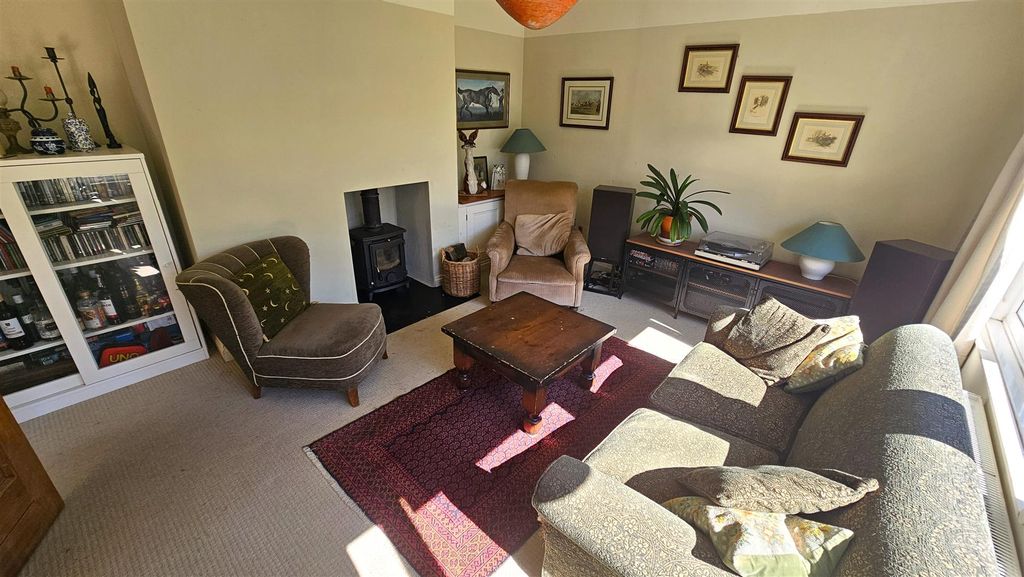 Property photo 2 of 16 Living Room (3).Jpg