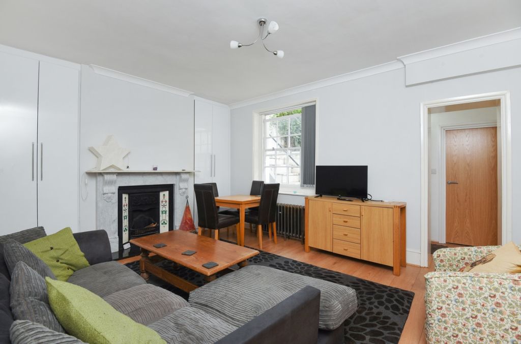 Property photo 3 of 8 195174 (1)