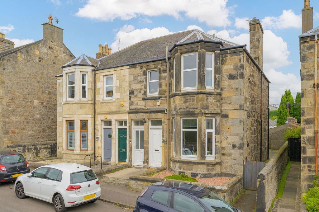 Property photo 1 of 21