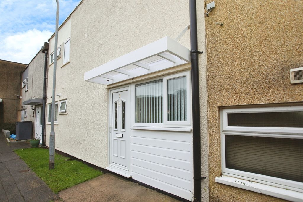 Property photo 2 of 16