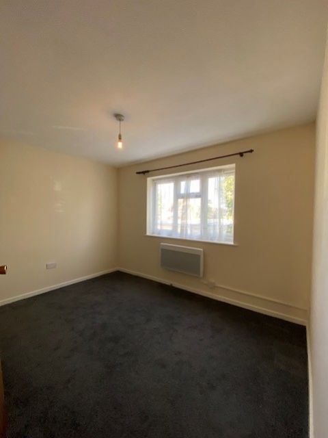 Property photo 3 of 7 Bedroom