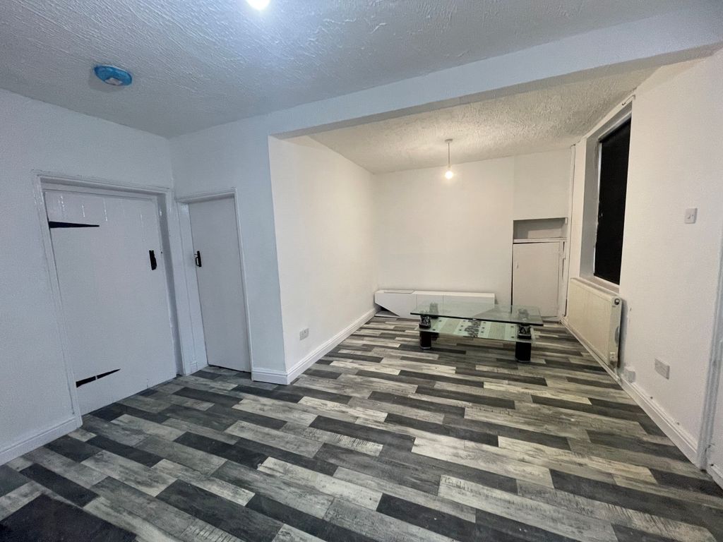 Property photo 3 of 12 20240512_165122019_Ios