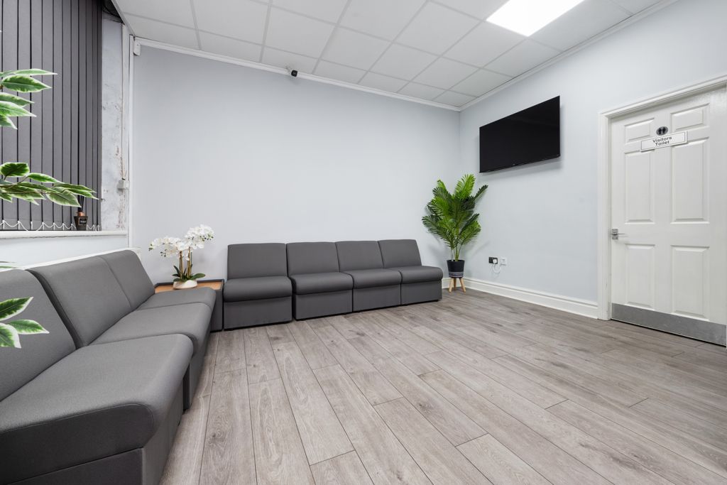 Property photo 3 of 13 Photo 4