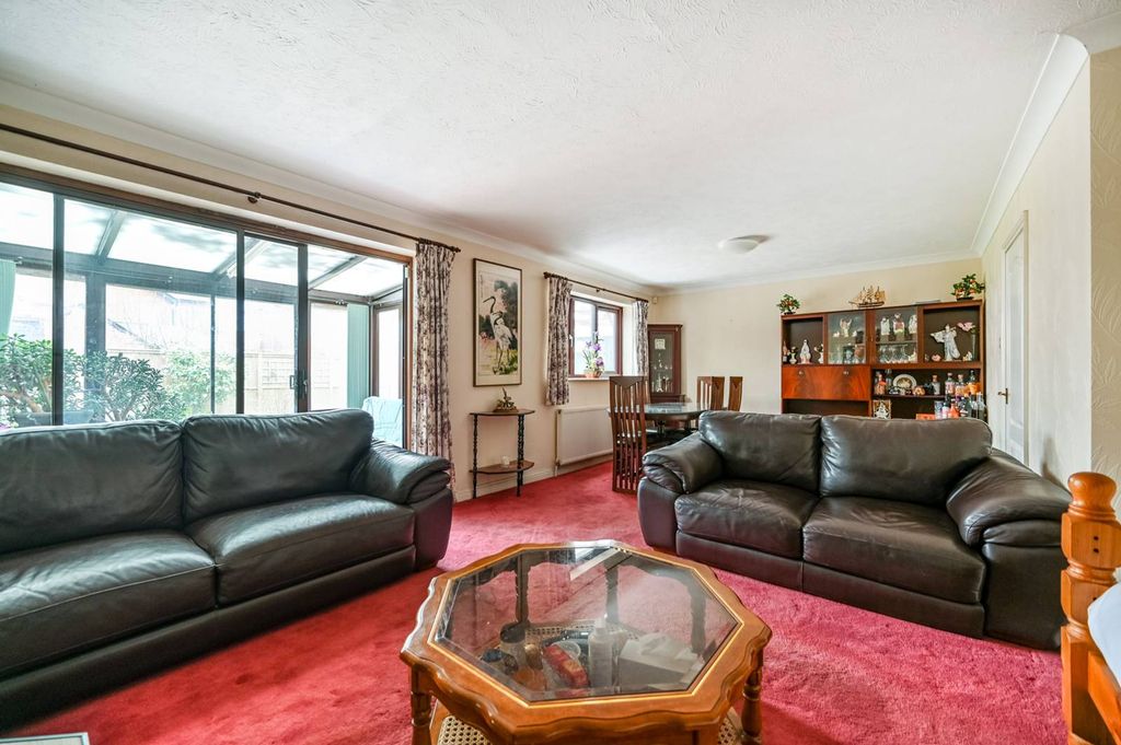 Property photo 3 of 13