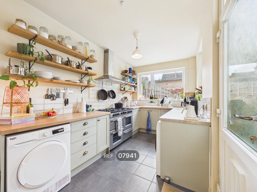 Property photo 3 of 18 Kitchen / Diner