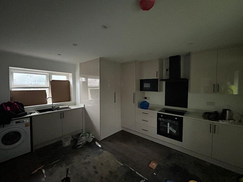 Property photo 2 of 8 Gallery