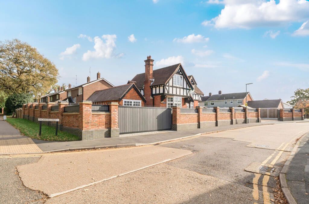 Property photo 1 of 9