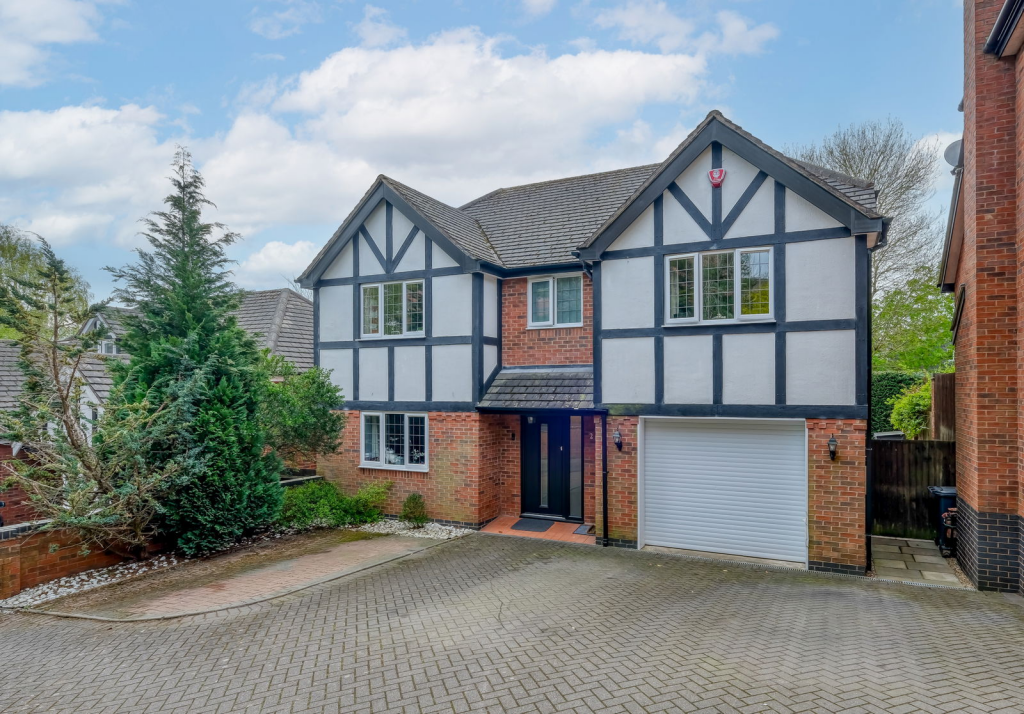 Property photo 1 of 17