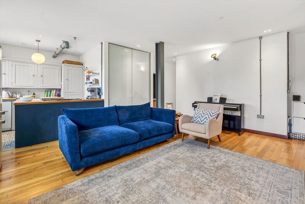 Property photo 3 of 26 Reception For Sale 2 Bedroom Flat 4 Ranger Mansions Crystal Palace Se19 Nested Estate Agents 07456972657 Photography Video Floor Plan By Steele London 07913296114