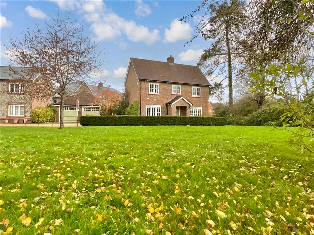 Property photo 1 of 12 Front Green