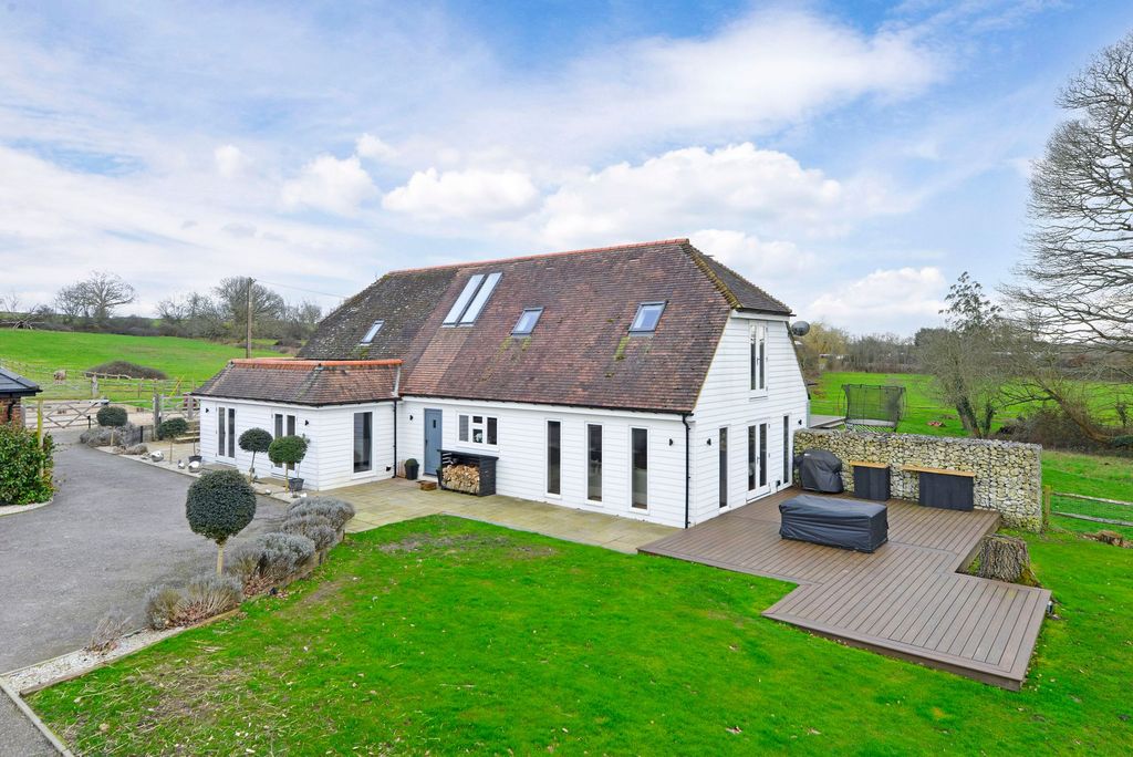 Property photo 1 of 23