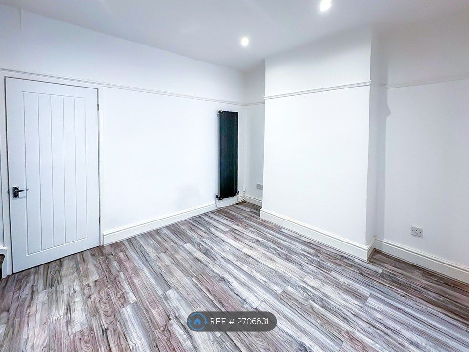 Property photo 2 of 27 Dining Area