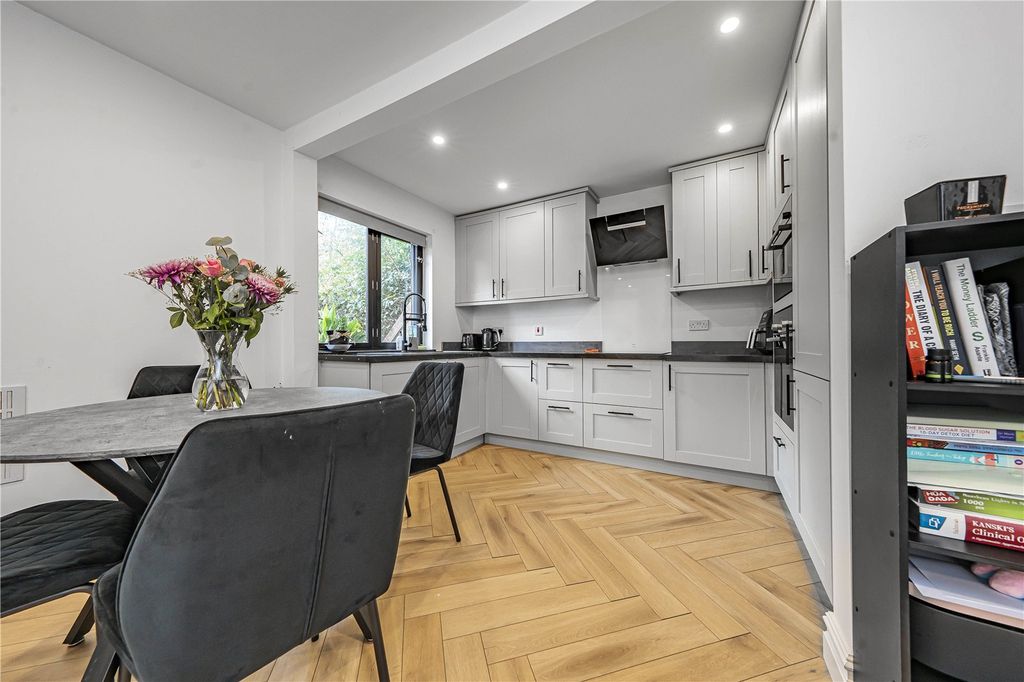 Property photo 2 of 20 Picture No. 52