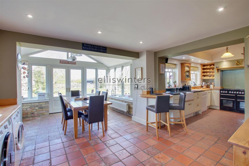 Property photo 2 of 32 Img_0026-Img_0028-Watermarked.Jpg
