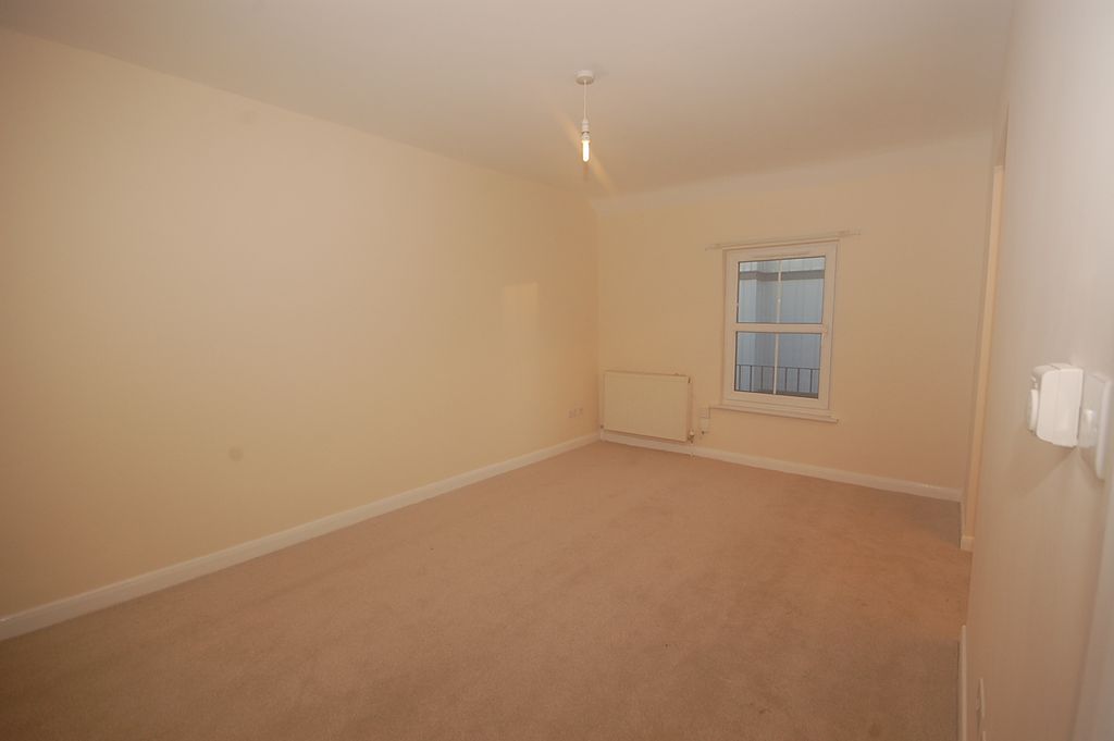 Property photo 3 of 5 Lounge