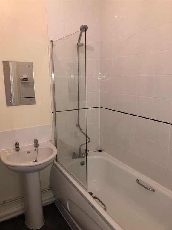 Property photo 3 of 4 c5312A0d-8c57-4Fe6-9F00-c7B00B4d1B94.Jpg