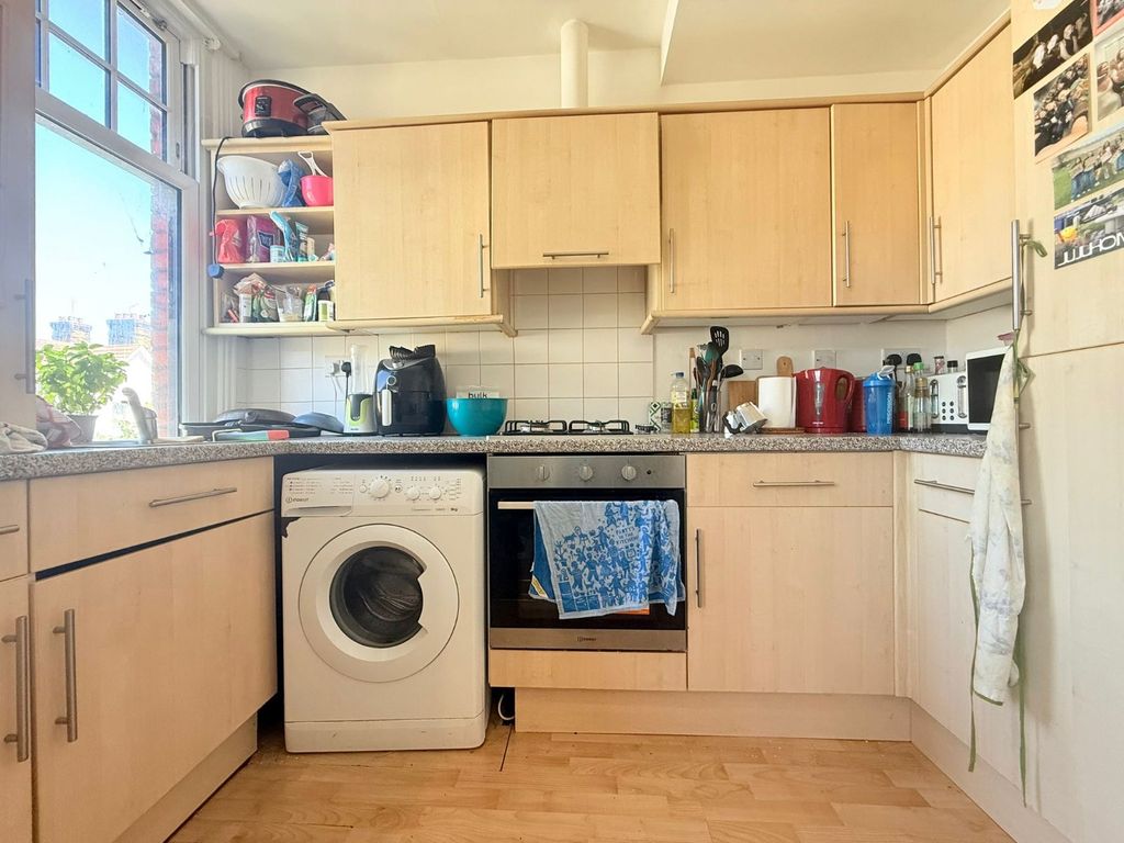 Property photo 2 of 12 Picture No. 09