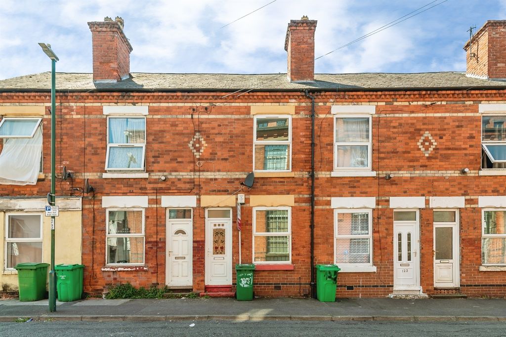 Property photo 1 of 16