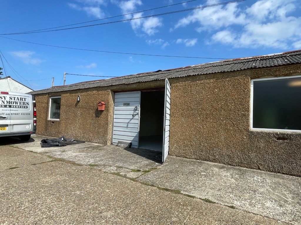 Property photo 3 of 11 Photo 11